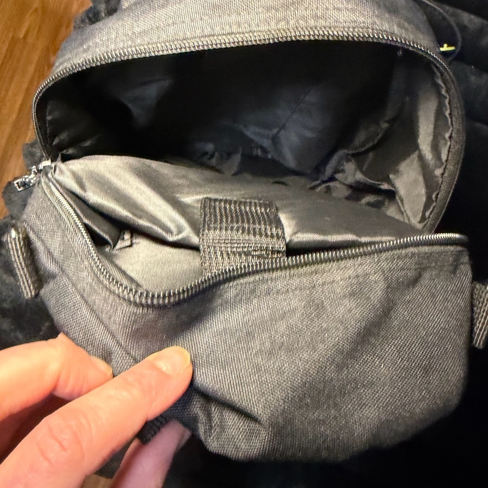 Universal Studios Black Travel Mini Backpack  with Crossbody option - Picture 6 of 8